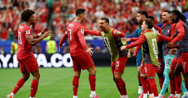 Bồ Đào Nha đáp trả Henry bằng màn trình diễn rực lửa: Ronaldo ghi bàn, tập thể bùng nổ - hình ảnh - playxx88.com Bồ Đào Nha đáp trả Henry bằng màn trình diễn rực lửa: Ronaldo ghi bàn, tập thể bùng nổ - hình ảnh - playxx88.com