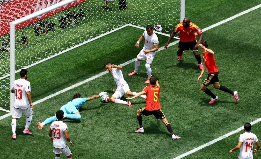 Pha cứu thua xuất thần giúp Iran hòa Bỉ ở World Cup: góc nhìn mới cho người chơi Việt - hình ảnh - playxx88.com Pha cứu thua xuất thần giúp Iran hòa Bỉ ở World Cup: góc nhìn mới cho người chơi Việt - hình ảnh - playxx88.com