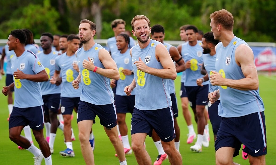 Terry chỉ trích Tuchel: Đội hình Anh thiếu ngôi sao, khó mơ World Cup 2026 - hình ảnh - playxx88.com Terry chỉ trích Tuchel: Đội hình Anh thiếu ngôi sao, khó mơ World Cup 2026 - hình ảnh - playxx88.com
