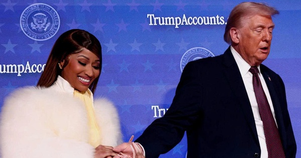 Nicki Minaj bị ‘ném đá’ vì chúc mừng sinh nhật Tổng thống Donald Trump: góc nhìn mới cho người chơi Việt - hình ảnh - playxx88.com Nicki Minaj bị ‘ném đá’ vì chúc mừng sinh nhật Tổng thống Donald Trump: góc nhìn mới cho người chơi Việt - hình ảnh - playxx88.com