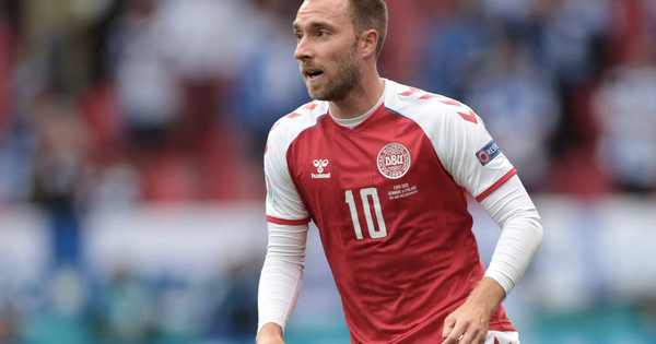 Cực nóng: Eriksen lại đổ gục trên sân, bóng ma đột quỵ tại EURO 2020 tái hiện - hình ảnh - playxx88.com Cực nóng: Eriksen lại đổ gục trên sân, bóng ma đột quỵ tại EURO 2020 tái hiện - hình ảnh - playxx88.com