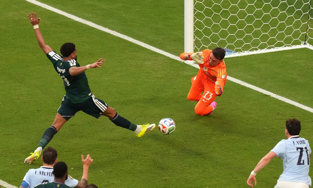 XX88 cược bóng đá: Arab Saudi gây địa chấn, hạ Uruguay 1-0 tại World Cup 2026 - hình ảnh - playxx88.com XX88 cược bóng đá: Arab Saudi gây địa chấn, hạ Uruguay 1-0 tại World Cup 2026 - hình ảnh - playxx88.com
