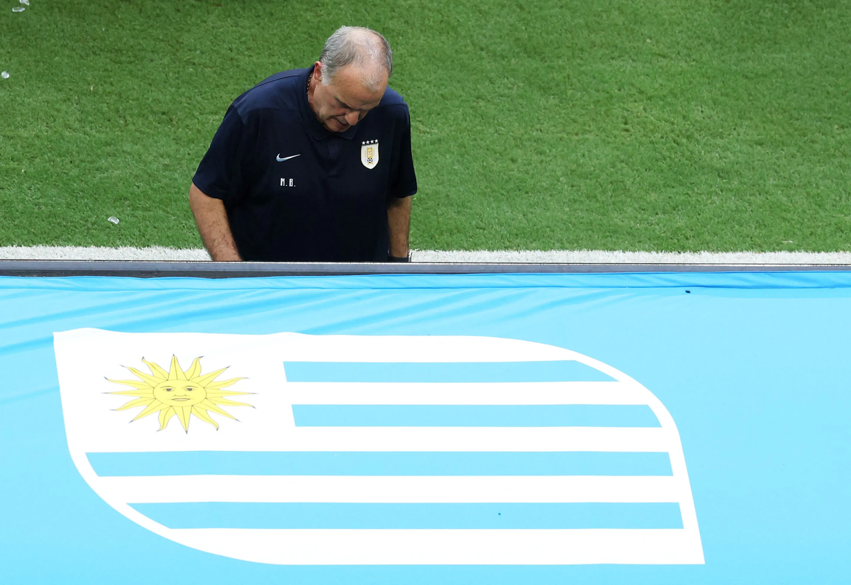 Vì sao HLV của Uruguay cúi mặt không chịu chụp ảnh World Cup 2026?: góc nhìn mới cho người chơi Việt - hình ảnh - playxx88.com Vì sao HLV của Uruguay cúi mặt không chịu chụp ảnh World Cup 2026?: góc nhìn mới cho người chơi Việt - hình ảnh - playxx88.com