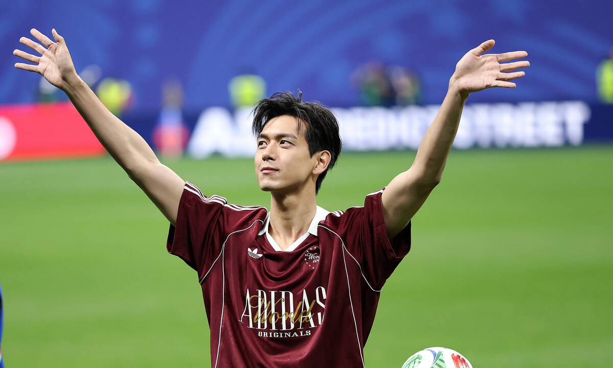 Tài tử Lý Hiện gây sốt trên sân bóng World Cup: góc nhìn mới cho người chơi Việt - hình ảnh - playxx88.com