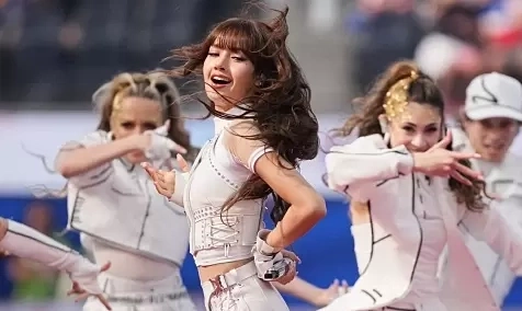 Lisa khuấy động lễ khai mạc World Cup 2026 tại Mỹ với màn trình diễn bốc lửa - hình ảnh - playxx88.com Lisa khuấy động lễ khai mạc World Cup 2026 tại Mỹ với màn trình diễn bốc lửa - hình ảnh - playxx88.com