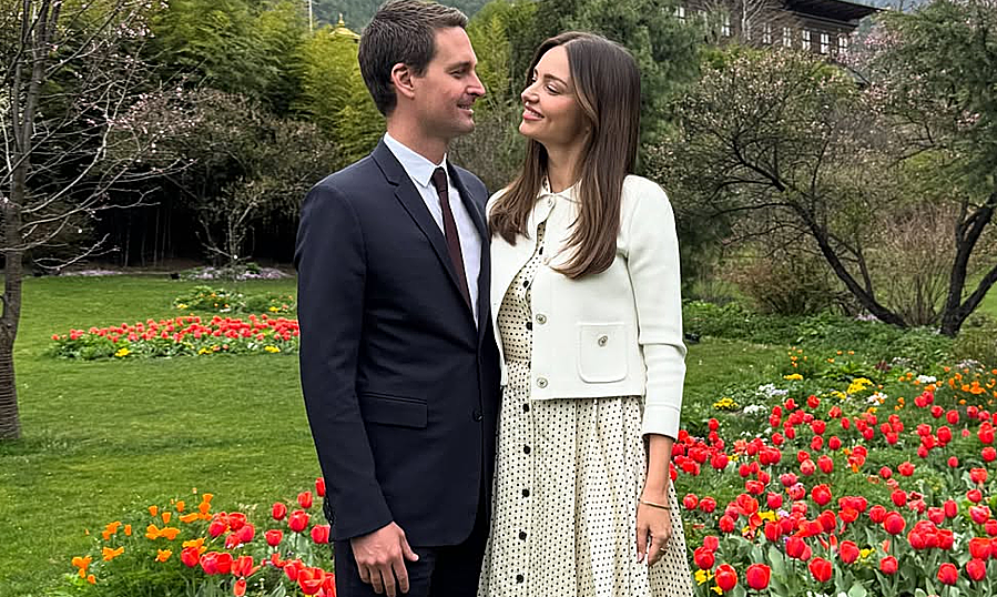 Vợ chồng Miranda Kerr và Evan Spiegel xóa nợ y tế 550 triệu USD cho người dân California - hình ảnh - playxx88.com Vợ chồng Miranda Kerr và Evan Spiegel xóa nợ y tế 550 triệu USD cho người dân California - hình ảnh - playxx88.com