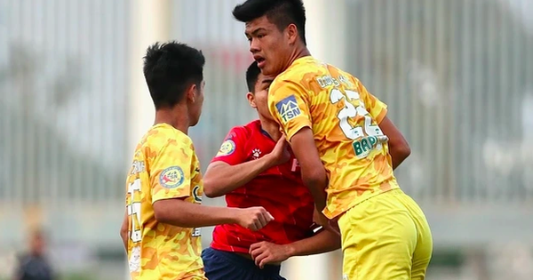 Trung vệ 1,95 m của HAGL sẽ không thất thế ở đội tuyển Việt Nam, bởi loạt lý do này…: góc nhìn mới cho người chơi Việt - hình ảnh - playxx88.com Trung vệ 1,95 m của HAGL sẽ không thất thế ở đội tuyển Việt Nam, bởi loạt lý do này…: góc nhìn mới cho người chơi Việt - hình ảnh - playxx88.com