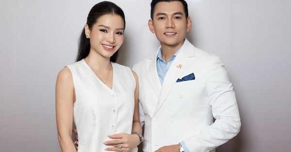 Phương Trinh Jolie rạng rỡ đến ủng hộ chồng kém tuổi lấn sân kinh doanh - hình ảnh - playxx88.com Phương Trinh Jolie rạng rỡ đến ủng hộ chồng kém tuổi lấn sân kinh doanh - hình ảnh - playxx88.com