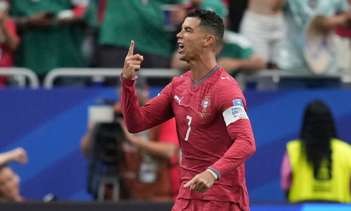 Nạp rút XX88 nhanh chóng – Ronaldo lập kỷ lục World Cup, fan Việt háo hức - hình ảnh - playxx88.com Nạp rút XX88 nhanh chóng – Ronaldo lập kỷ lục World Cup, fan Việt háo hức - hình ảnh - playxx88.com