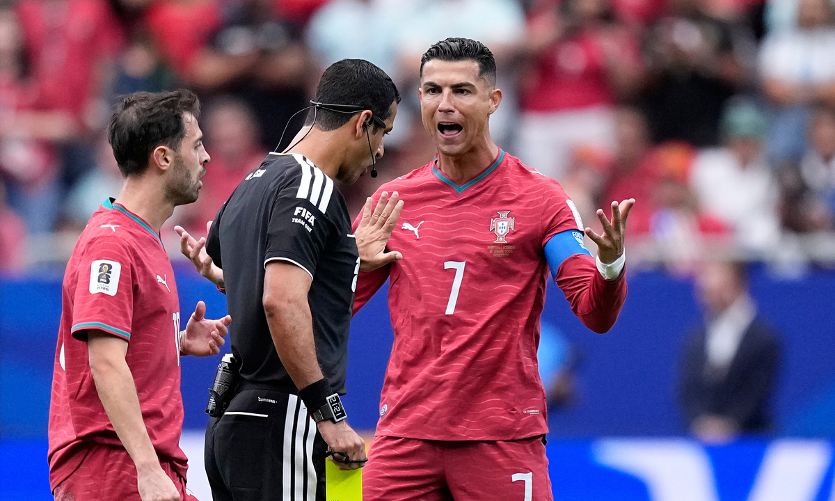 Ronaldo bị chấm điểm thấp nhất trận ra quân World Cup 2026 - hình ảnh - playxx88.com Ronaldo bị chấm điểm thấp nhất trận ra quân World Cup 2026 - hình ảnh - playxx88.com