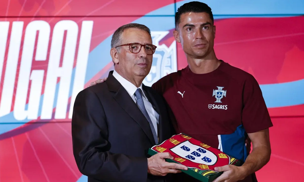 Thưởng tân thủ XX88: Ronaldo nhận quốc kỳ, Bồ Đào Nha quyết vô địch World Cup 2026 - hình ảnh - playxx88.com Thưởng tân thủ XX88: Ronaldo nhận quốc kỳ, Bồ Đào Nha quyết vô địch World Cup 2026 - hình ảnh - playxx88.com