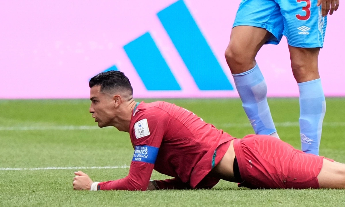 XX88 uy tín đồng hành cùng fan bóng đá giữa tâm bão Ronaldo - hình ảnh - playxx88.com XX88 uy tín đồng hành cùng fan bóng đá giữa tâm bão Ronaldo - hình ảnh - playxx88.com