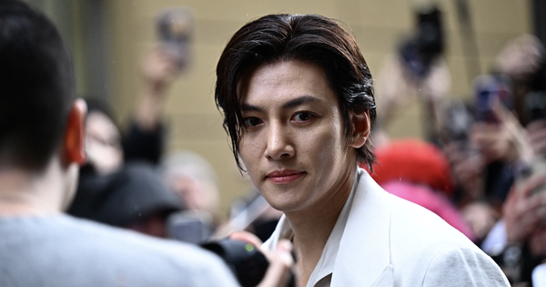 Ji Chang Wook dính bê bối nợ thuế: Cú sốc cho người hâm mộ và làn sóng tìm kiếm thông tin giải trí trực tuyến - hình ảnh - playxx88.com Ji Chang Wook dính bê bối nợ thuế: Cú sốc cho người hâm mộ và làn sóng tìm kiếm thông tin giải trí trực tuyến - hình ảnh - playxx88.com