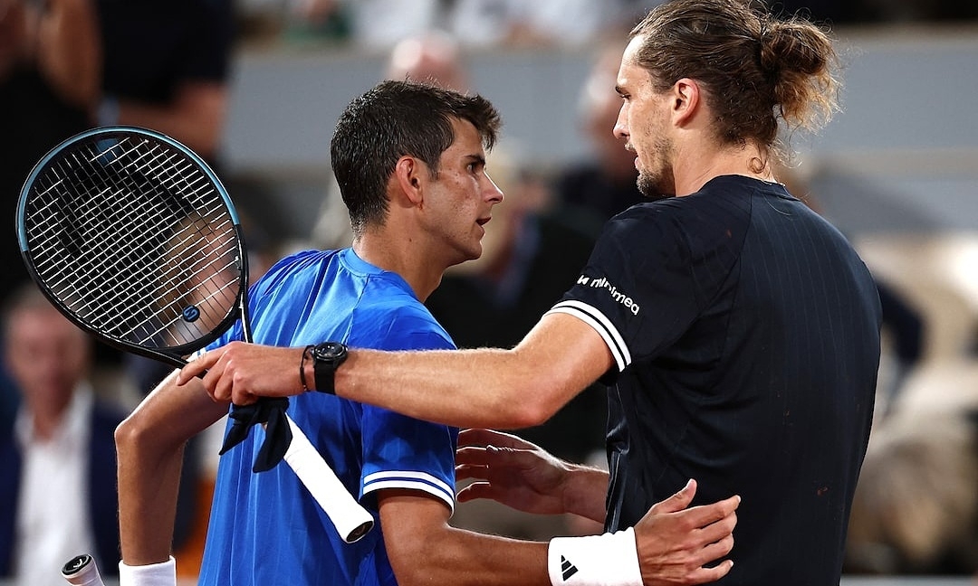 Hiện tượng tuổi teen Roland Garros 2026 khép lại: Jodar và Fonseca dừng bước trước Zverev, Mensik - hình ảnh - playxx88.com Hiện tượng tuổi teen Roland Garros 2026 khép lại: Jodar và Fonseca dừng bước trước Zverev, Mensik - hình ảnh - playxx88.com