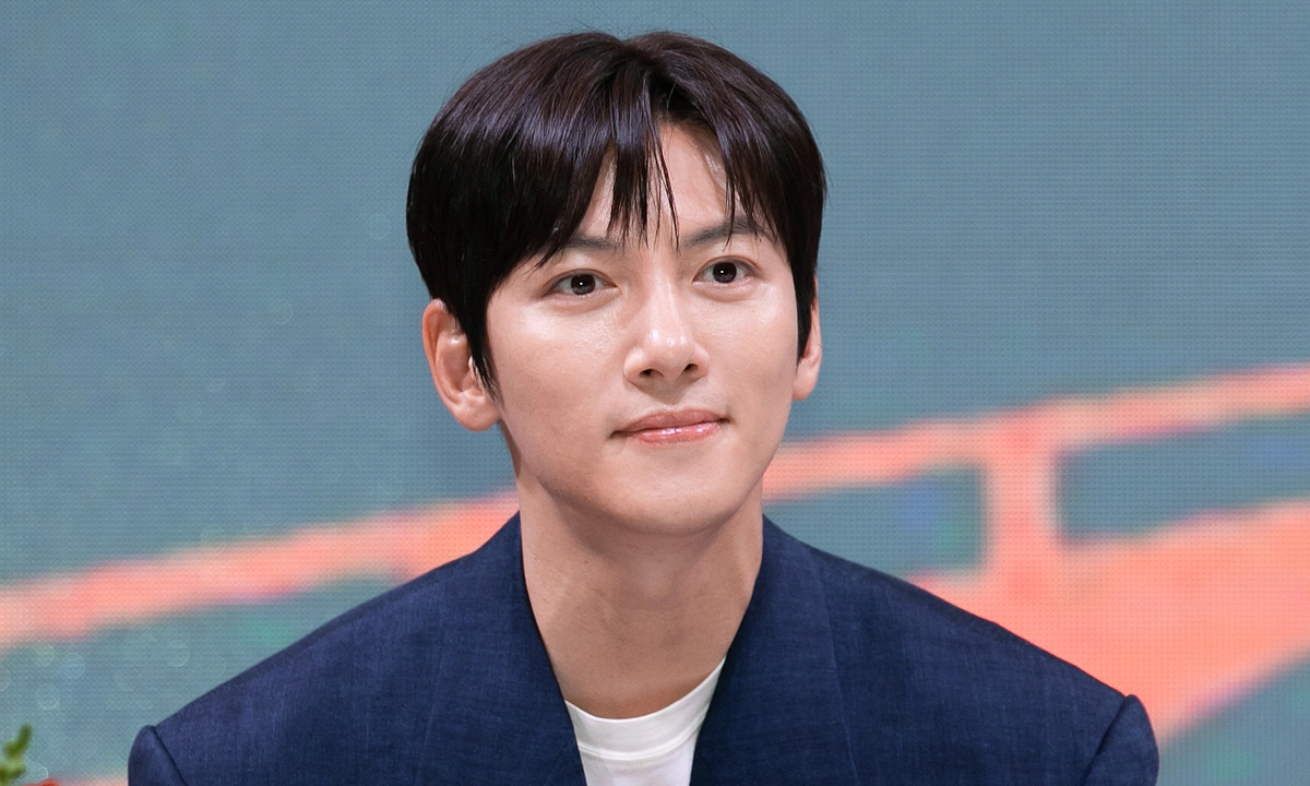 Ji Chang Wook: ‘Tôi nhận năng lượng tích cực khi đến Việt Nam’ - hình ảnh - playxx88.com Ji Chang Wook: ‘Tôi nhận năng lượng tích cực khi đến Việt Nam’ - hình ảnh - playxx88.com