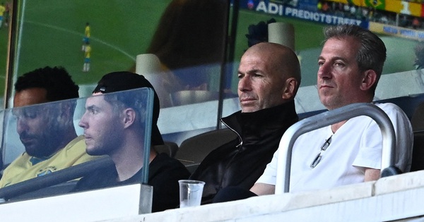 Zidane đến xem con trai đối đầu Messi, thay vì dự khán trận Pháp gặp Senegal: Tình phụ tử!: góc nhìn mới cho người chơi Việt - hình ảnh - playxx88.com Zidane đến xem con trai đối đầu Messi, thay vì dự khán trận Pháp gặp Senegal: Tình phụ tử!: góc nhìn mới cho người chơi Việt - hình ảnh - playxx88.com