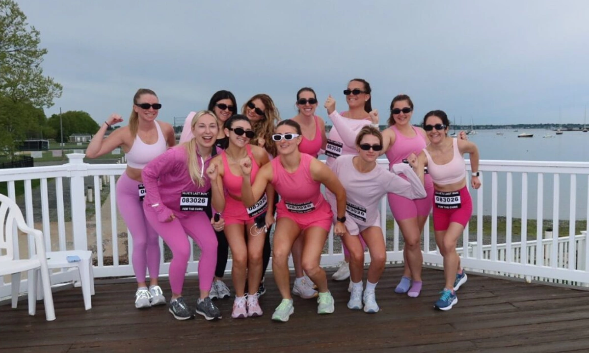 Cô dâu tổ chức tiệc độc thân bằng chạy half marathon – xu hướng mới giữa làn sóng yêu thể thao - hình ảnh - playxx88.com Cô dâu tổ chức tiệc độc thân bằng chạy half marathon – xu hướng mới giữa làn sóng yêu thể thao - hình ảnh - playxx88.com
