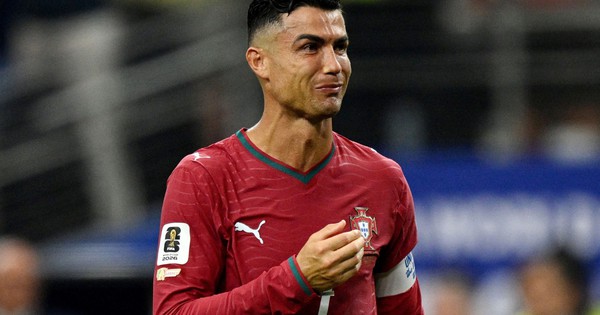 Ronaldo bất ngờ có động thái gây tranh cãi sau khi bị loại khỏi World Cup: góc nhìn mới cho người chơi Việt - hình ảnh - playxx88.com Ronaldo bất ngờ có động thái gây tranh cãi sau khi bị loại khỏi World Cup: góc nhìn mới cho người chơi Việt - hình ảnh - playxx88.com