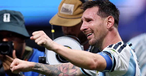 Messi nước mắt ràn rụa khi Argentina thắng nghẹt thở Ai Cập: Cảm xúc vỡ òa của nhà vua!: góc nhìn mới cho người chơi Việt - hình ảnh - playxx88.com Messi nước mắt ràn rụa khi Argentina thắng nghẹt thở Ai Cập: Cảm xúc vỡ òa của nhà vua!: góc nhìn mới cho người chơi Việt - hình ảnh - playxx88.com
