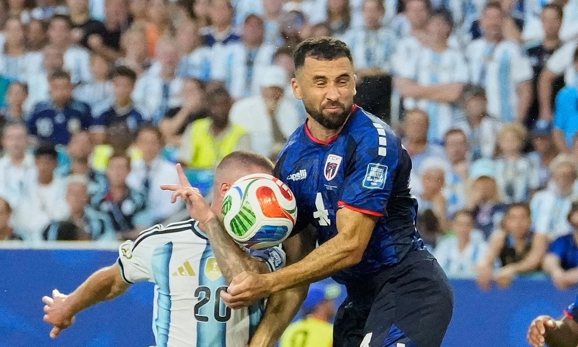Vì sao Argentina không được hưởng phạt đền trước Cape Verde dù có tình huống để tay rõ ràng? - hình ảnh - playxx88.com Vì sao Argentina không được hưởng phạt đền trước Cape Verde dù có tình huống để tay rõ ràng? - hình ảnh - playxx88.com