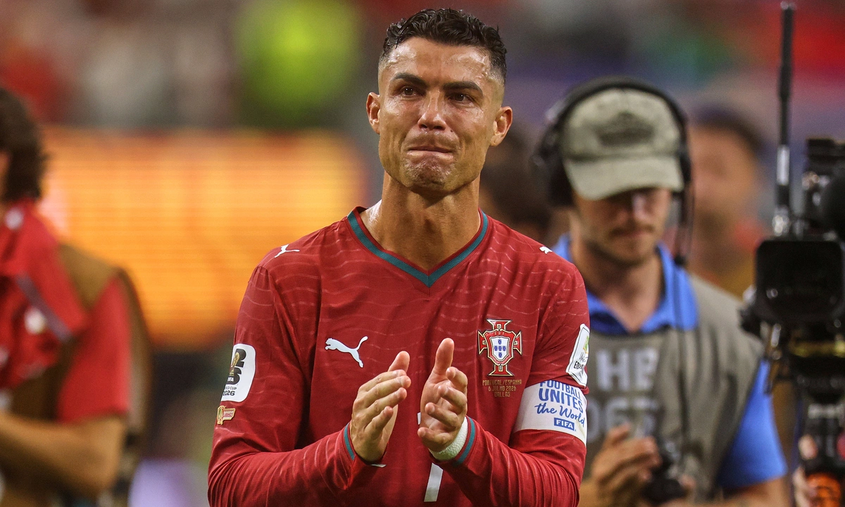 Djorkaeff: ‘Ronaldo bị Bồ Đào Nha tẩy chay’: góc nhìn mới cho người chơi Việt - hình ảnh - playxx88.com Djorkaeff: ‘Ronaldo bị Bồ Đào Nha tẩy chay’: góc nhìn mới cho người chơi Việt - hình ảnh - playxx88.com